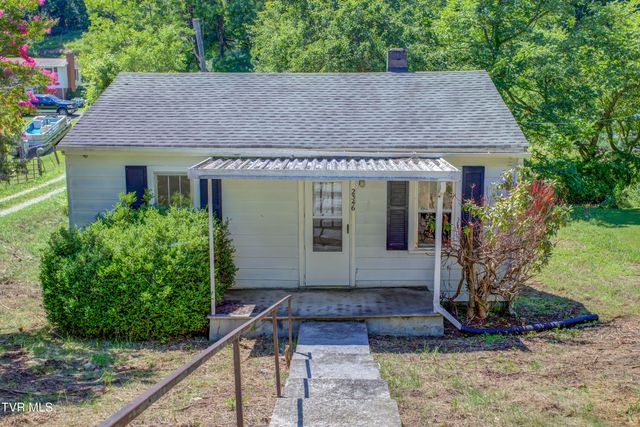 2346 Carolina Avenue, Bristol, TN 37620