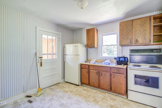 2346 Carolina Avenue, Bristol, TN 37620