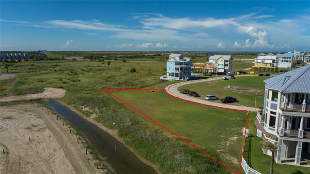 49 Grand Beach Boulevard, Galveston, TX 77550