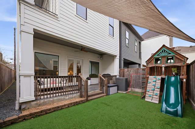 504 Oxford Street, Houston, TX 77007