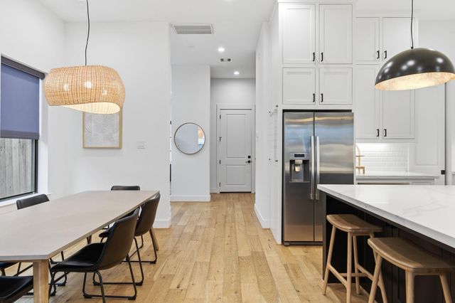 504 Oxford Street, Houston, TX 77007