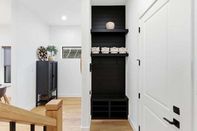 504 Oxford Street, Houston, TX 77007