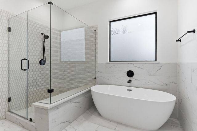 504 Oxford Street, Houston, TX 77007