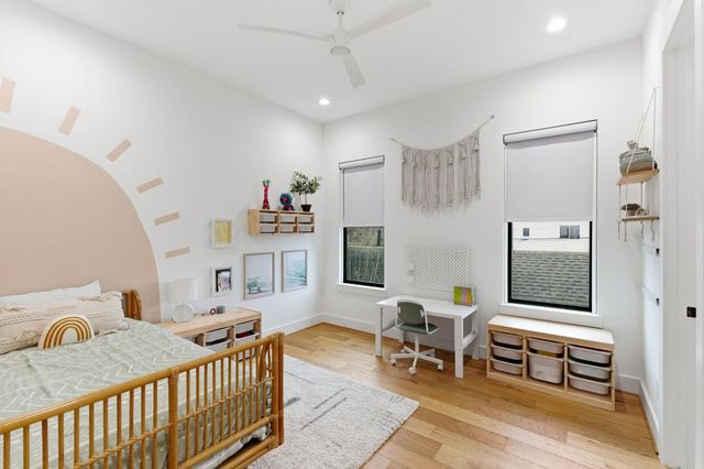 504 Oxford Street, Houston, TX 77007