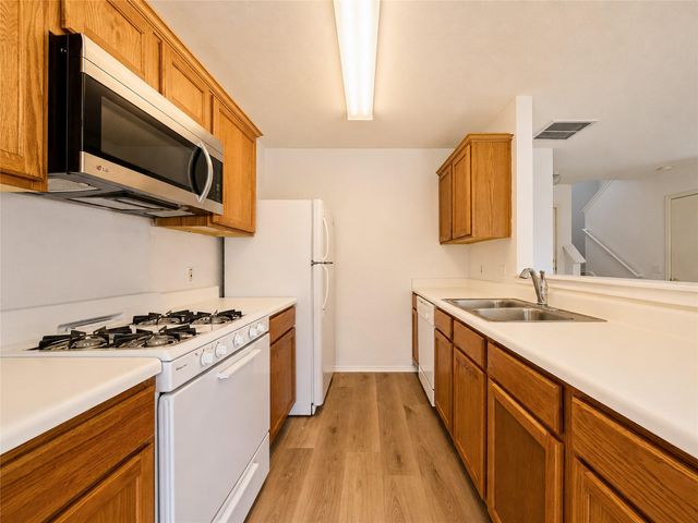 5509 Bentsen LN, Austin, TX 78723