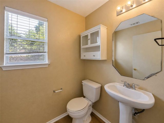 5509 Bentsen LN, Austin, TX 78723