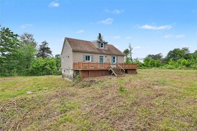 687 Whitley Lane, Highland, NY 12528