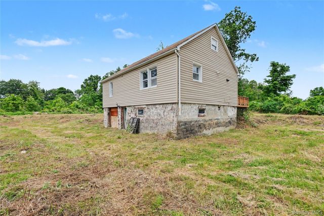 687 Whitley Lane, Highland, NY 12528