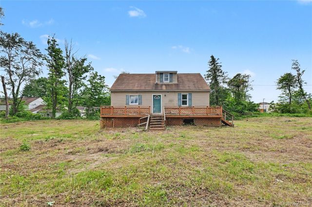 687 Whitley Lane, Highland, NY 12528