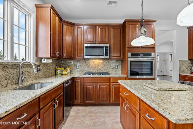 7 Hannah Mount Drive, Millstone, NJ 08510