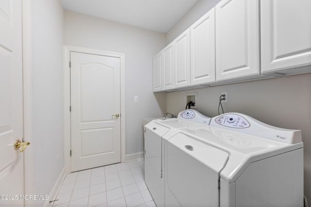 7 Hannah Mount Drive, Millstone, NJ 08510