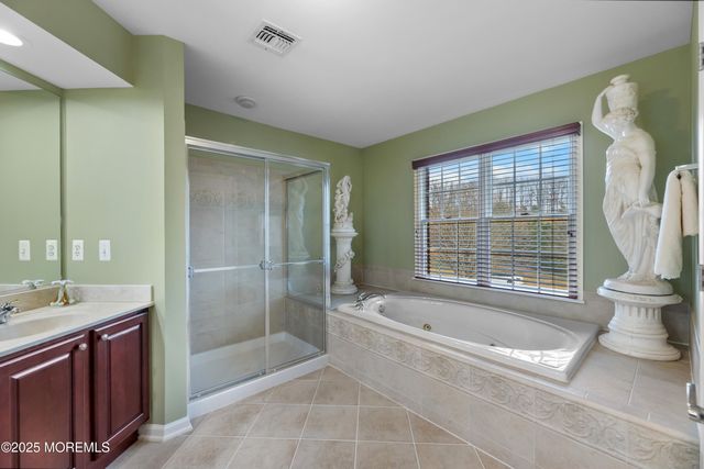 7 Hannah Mount Drive, Millstone, NJ 08510