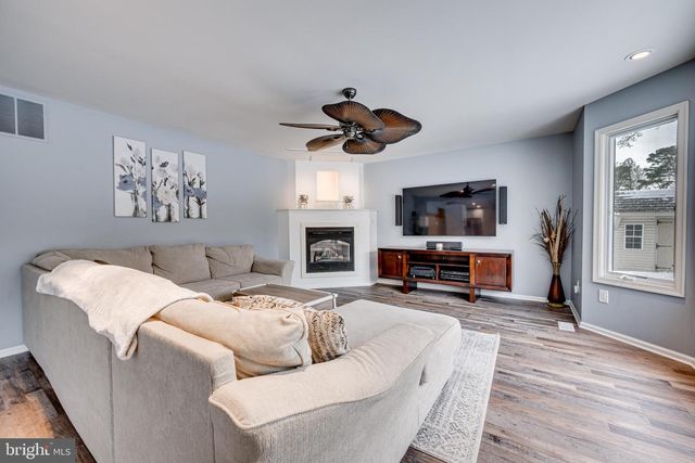 10 ELLIS AVE, Berlin, NJ 08009