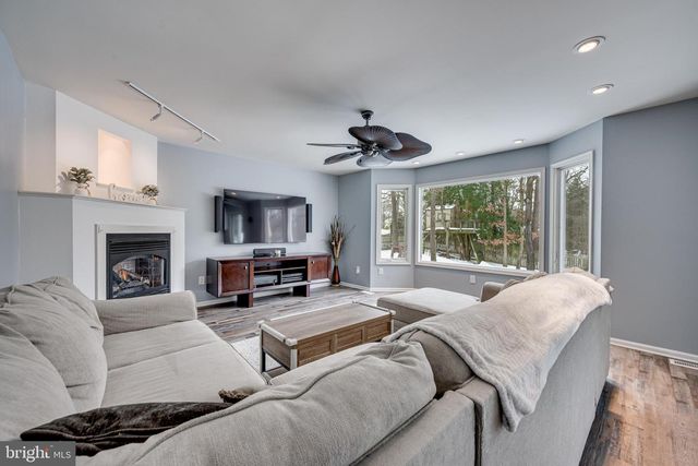 10 ELLIS AVE, Berlin, NJ 08009