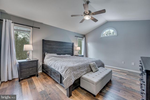 10 ELLIS AVE, Berlin, NJ 08009