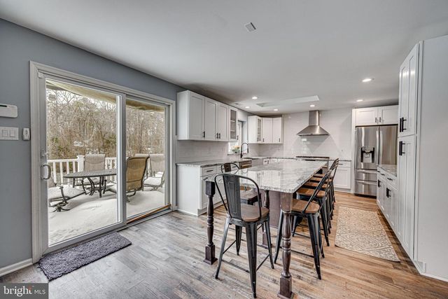 10 ELLIS AVE, Berlin, NJ 08009