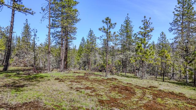506 Greenleaf Drive, Eagle Point, OR 97524
