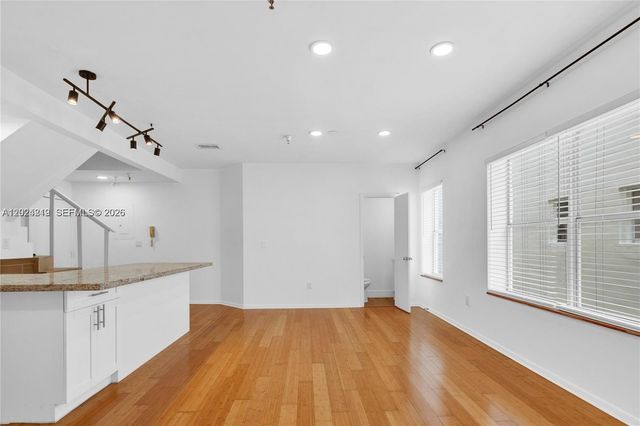 1350 Pennsylvania Ave 207, Miami Beach, FL 33139