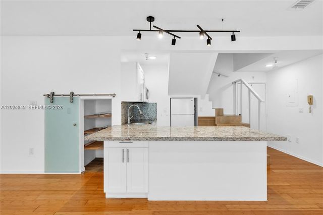 1350 Pennsylvania Ave 207, Miami Beach, FL 33139