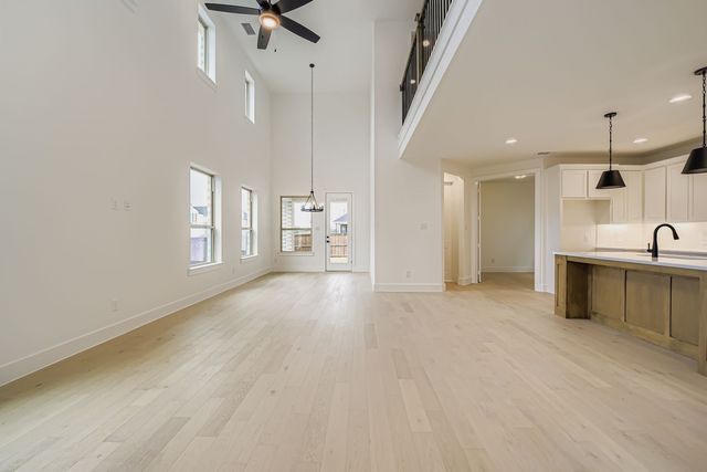 6048 Silverstein Street, Fort Worth, TX 76126