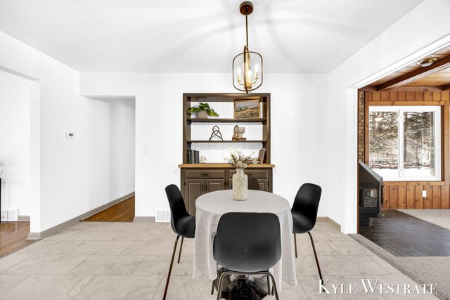 3349 Chevy Chase Street Ne, Grand Rapids Twp, MI 49546