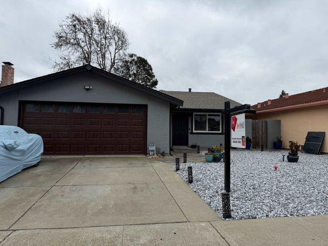 32451 Lake Ree St, Fremont, CA 94555