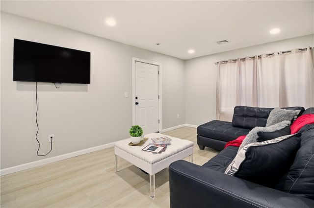 272 Sayles Street, Providence, RI 02905