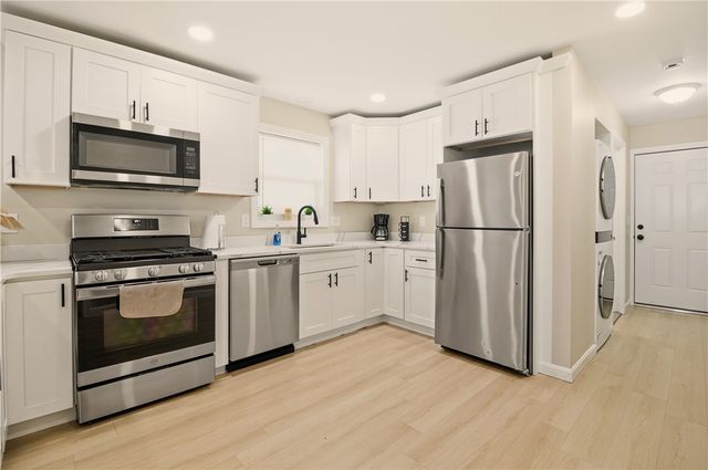 272 Sayles Street, Providence, RI 02905