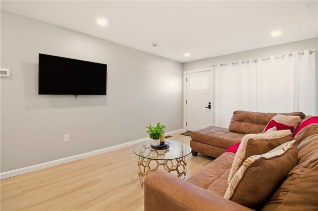 272 Sayles Street, Providence, RI 02905