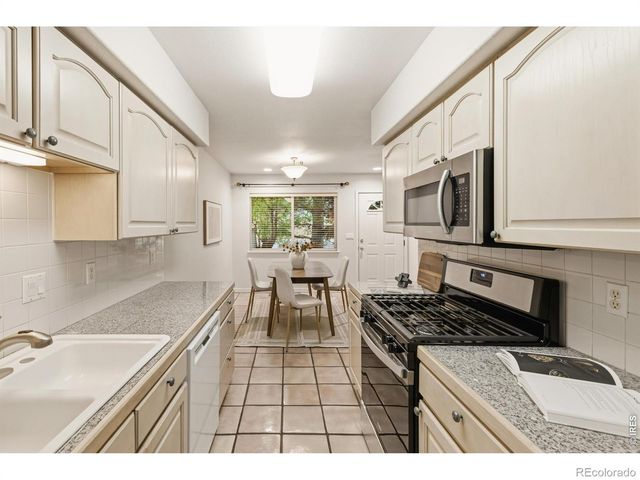 563 Ridgeview Drive, Louisville, CO 80027