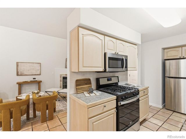 563 Ridgeview Drive, Louisville, CO 80027