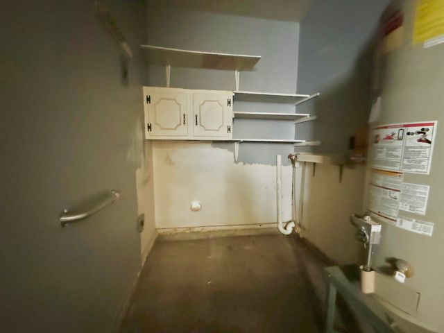 1114 Davis Street, Cleburne, TX 76033