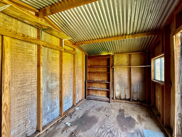 1114 Davis Street, Cleburne, TX 76033