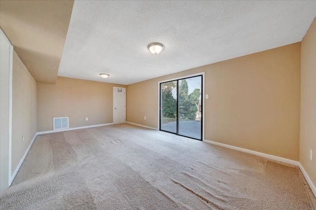 3853 Red Fox DR, Roanoke, VA 24017