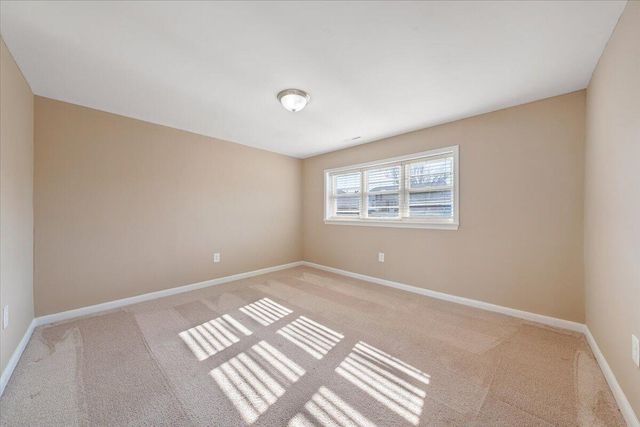 3853 Red Fox DR, Roanoke, VA 24017