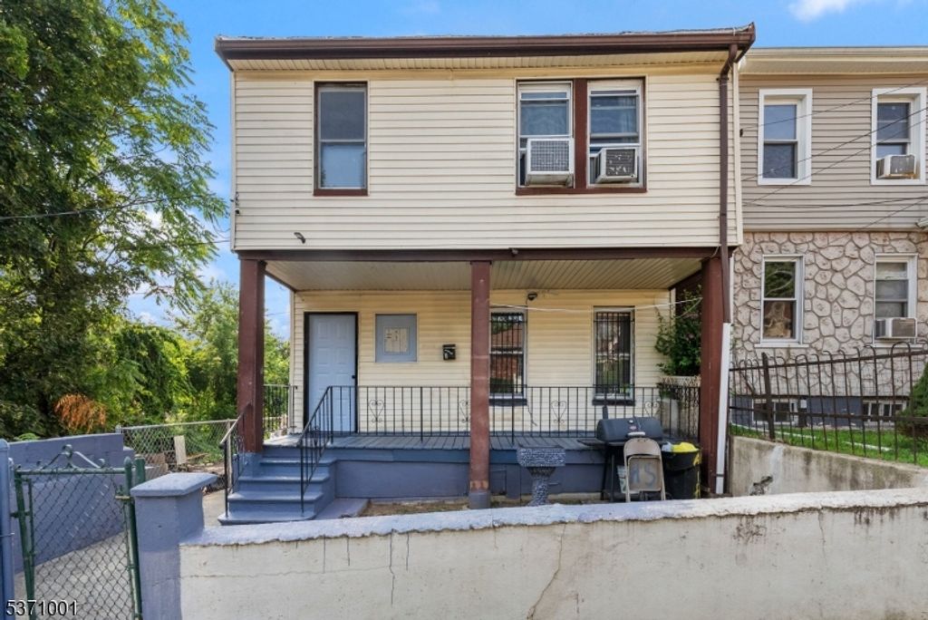 11 N 5Th St, Paterson City, NJ 07522
