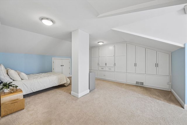 3900 Forest Avenue, Western Springs, IL 60558