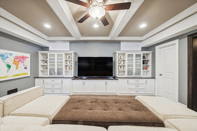 3900 Forest Avenue, Western Springs, IL 60558