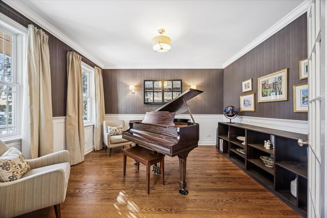 3900 Forest Avenue, Western Springs, IL 60558