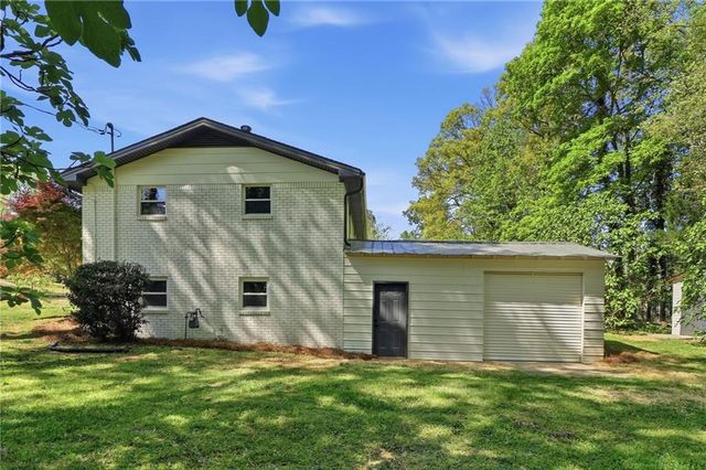 3475 Birchwood Drive, Winston, GA 30187