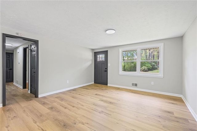 3475 Birchwood Drive, Winston, GA 30187