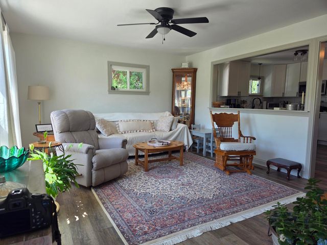 414 Creekview Drive, Paris, KY 40361