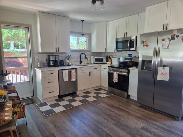 414 Creekview Drive, Paris, KY 40361
