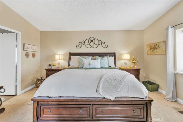 9161 Santa Fe East 3, Hesperia, CA 92345