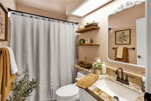 9161 Santa Fe East 3, Hesperia, CA 92345