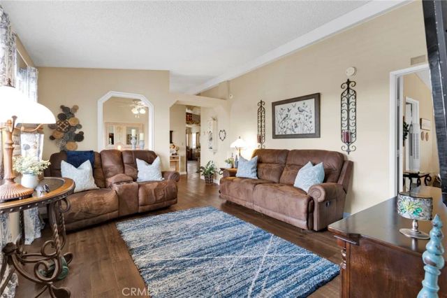 9161 Santa Fe East 3, Hesperia, CA 92345