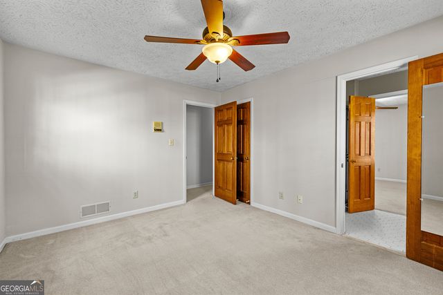 250 Devilla Trace, Fayetteville, GA 30214