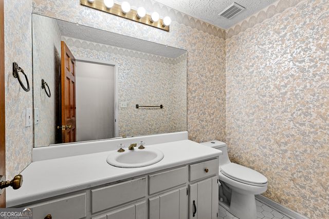 250 Devilla Trace, Fayetteville, GA 30214