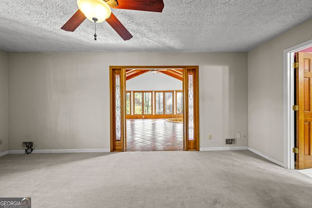 250 Devilla Trace, Fayetteville, GA 30214