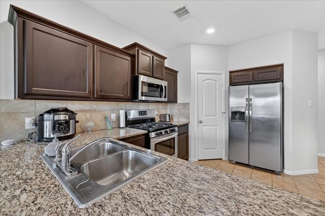 824 Rutherford Drive, Crowley, TX 76036